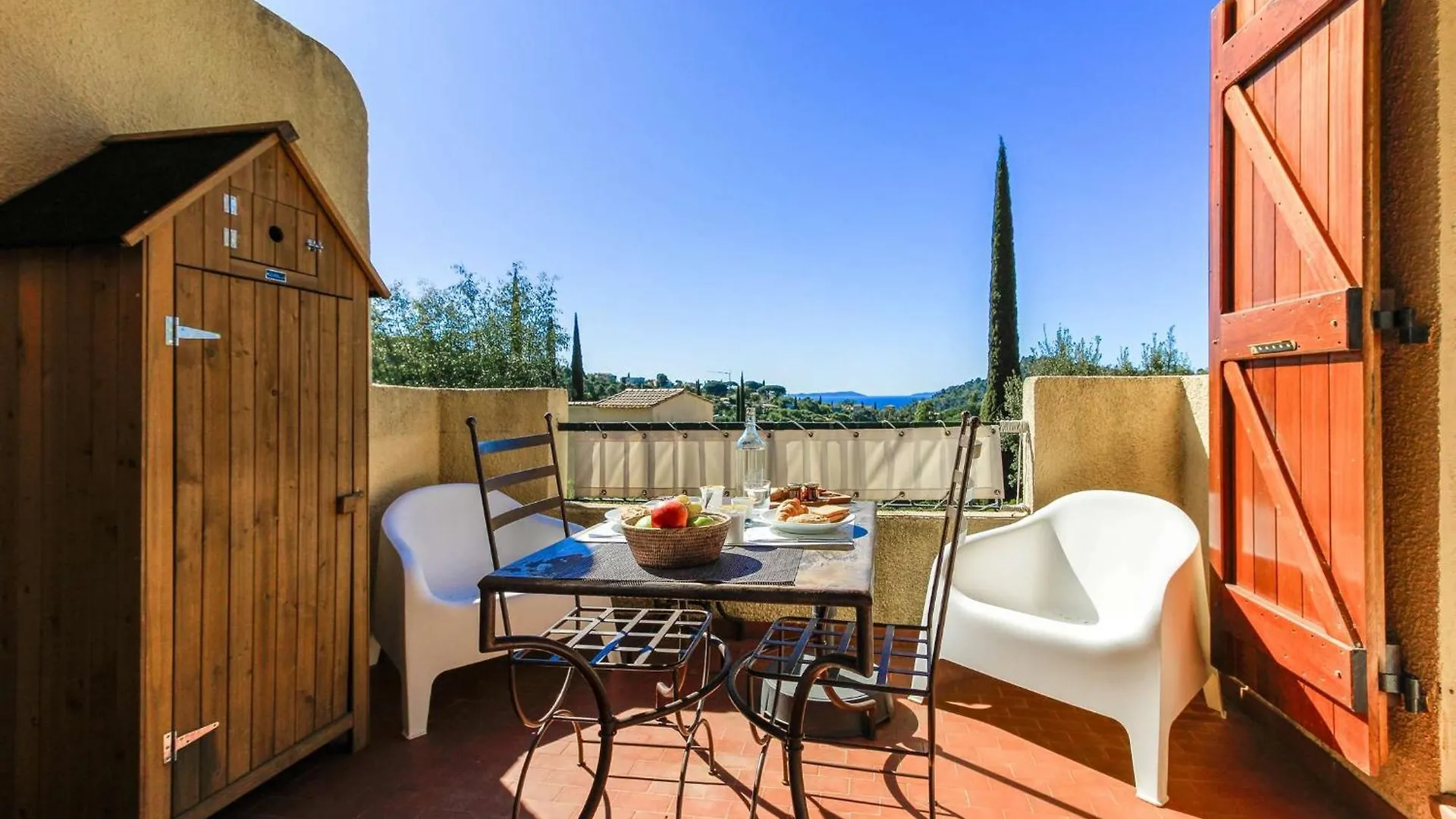Select'So Home - Superbe T2 Avec Vue Mer Pour Un Sejour Relaxant - Piscine Et Parking Inclus - Paradisia Le Lavandou 0*,